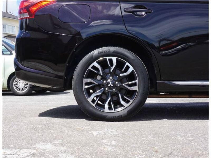 OUTLANDER PHEV