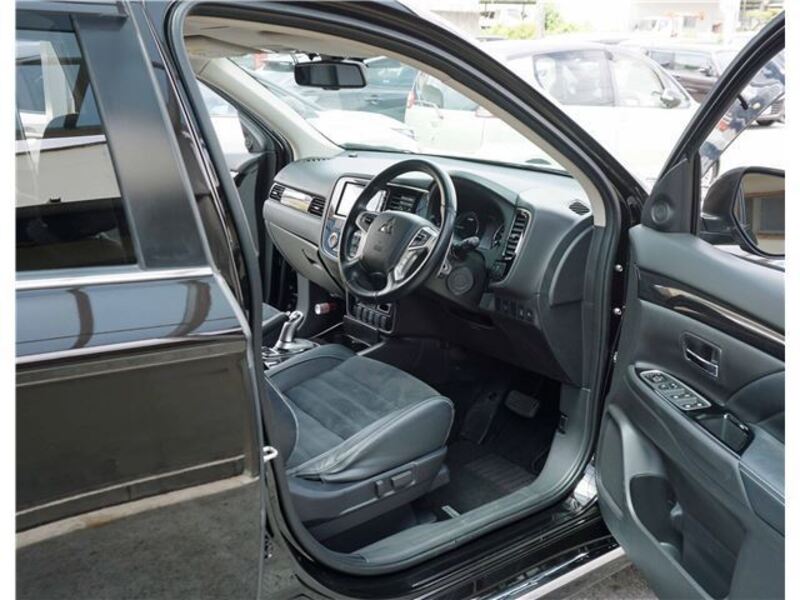 OUTLANDER PHEV