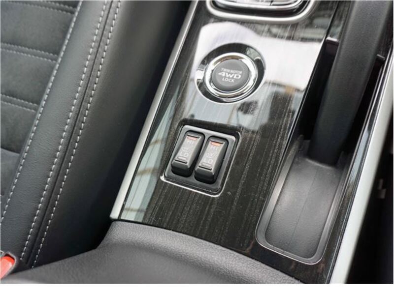 OUTLANDER PHEV