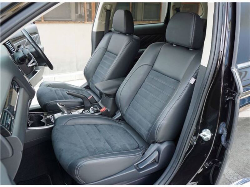 OUTLANDER PHEV