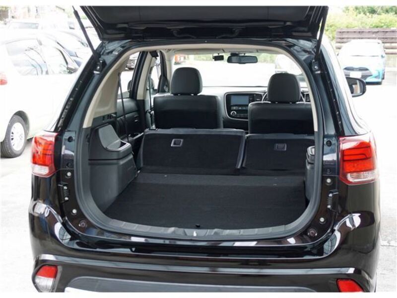 OUTLANDER PHEV