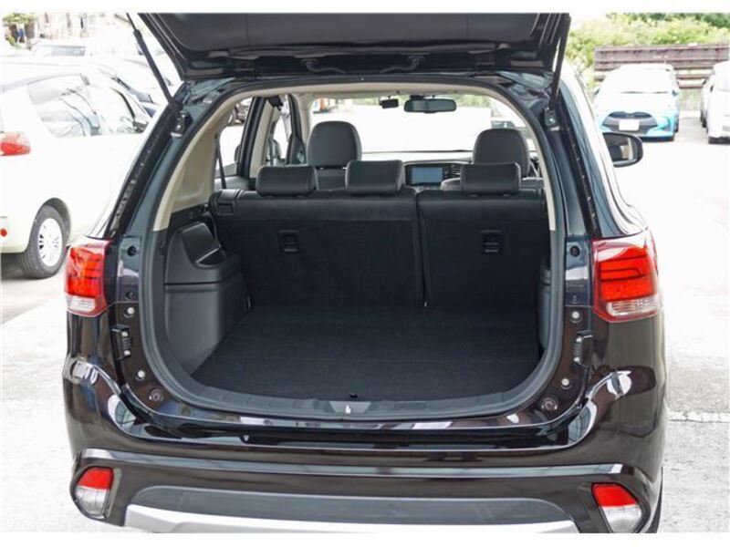 OUTLANDER PHEV
