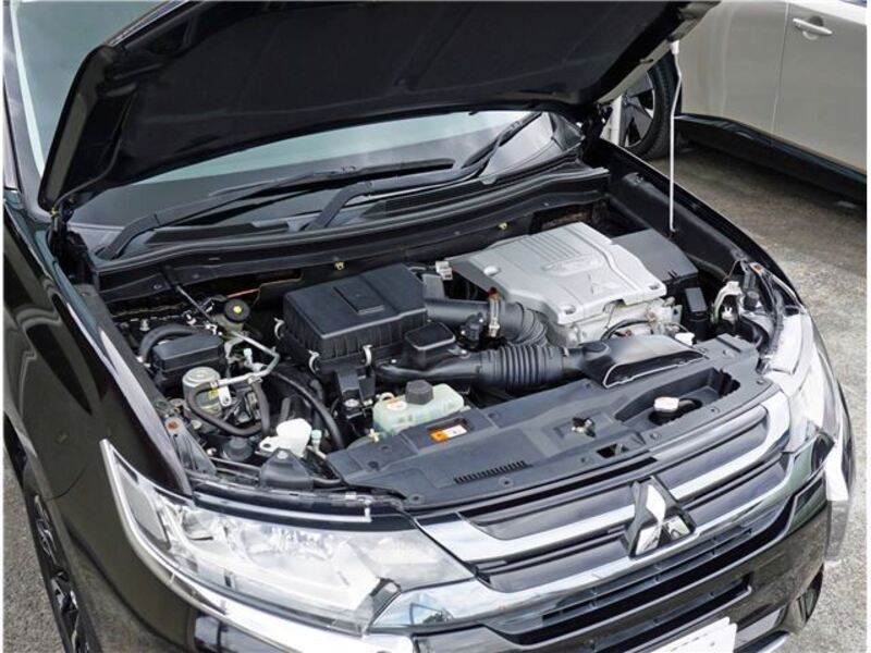 OUTLANDER PHEV