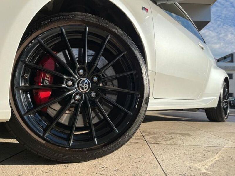 GR YARIS