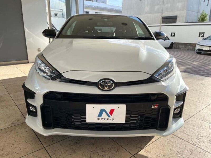 GR YARIS