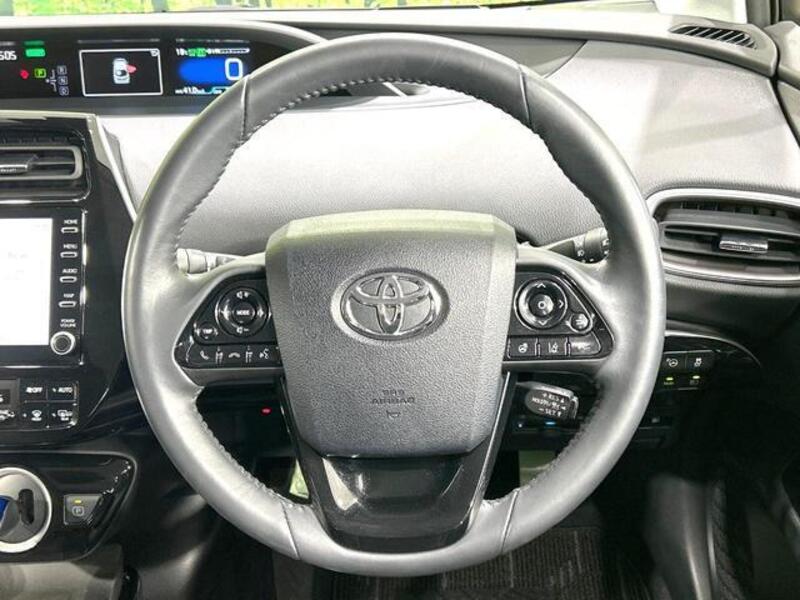 PRIUS PHV