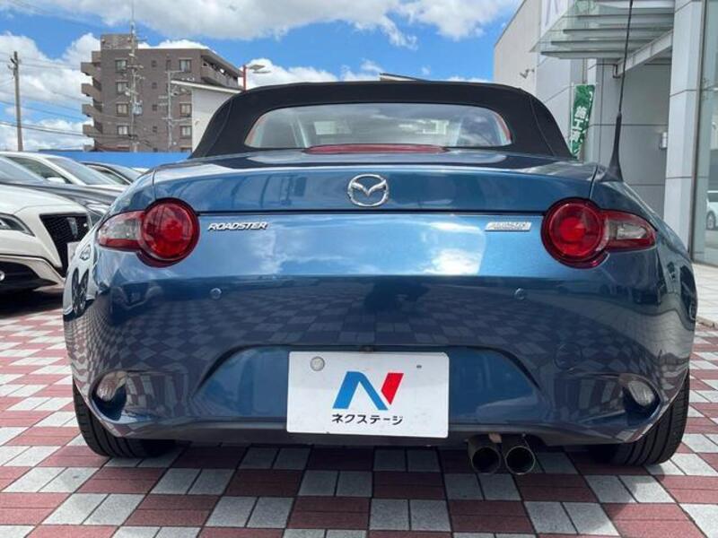 ROADSTER