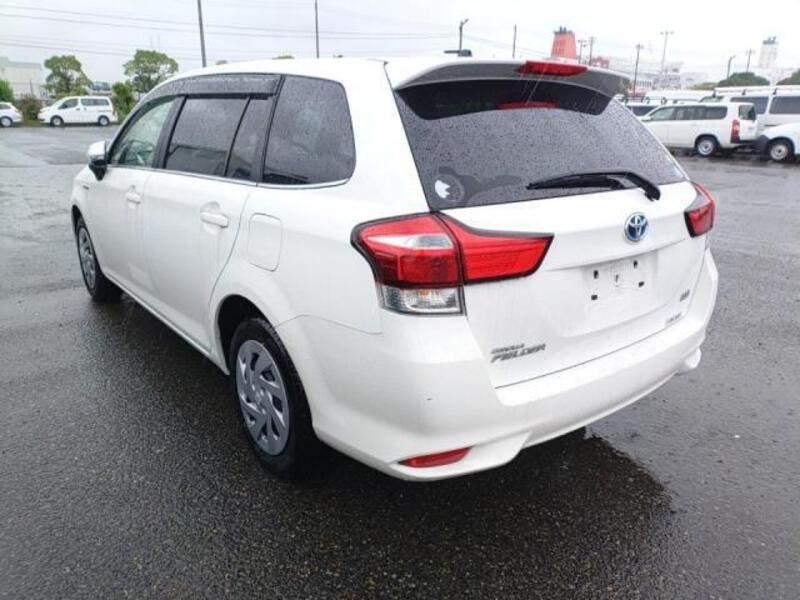 COROLLA FIELDER