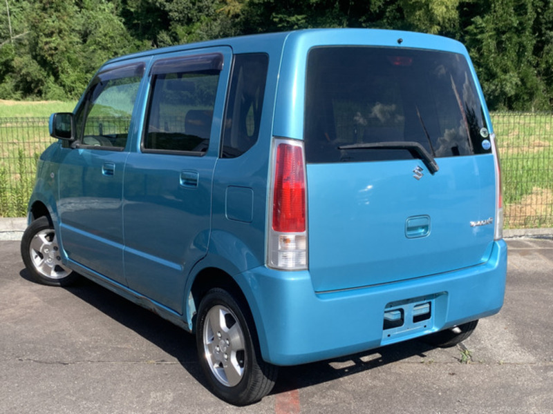 WAGON R