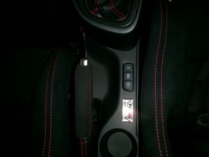 GR YARIS