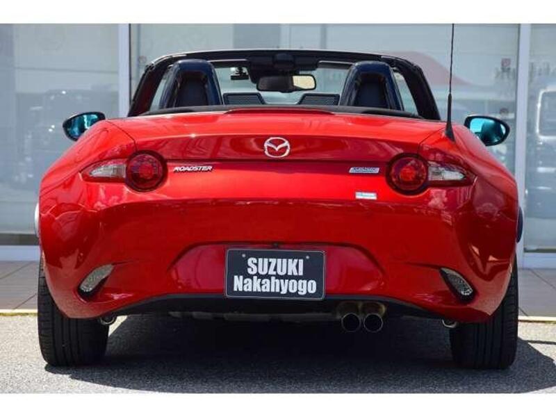 ROADSTER