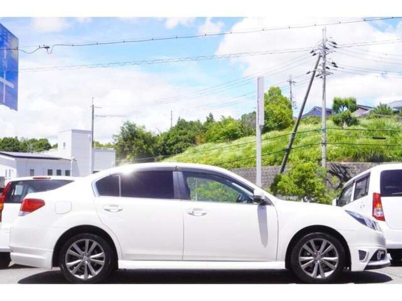 LEGACY B4