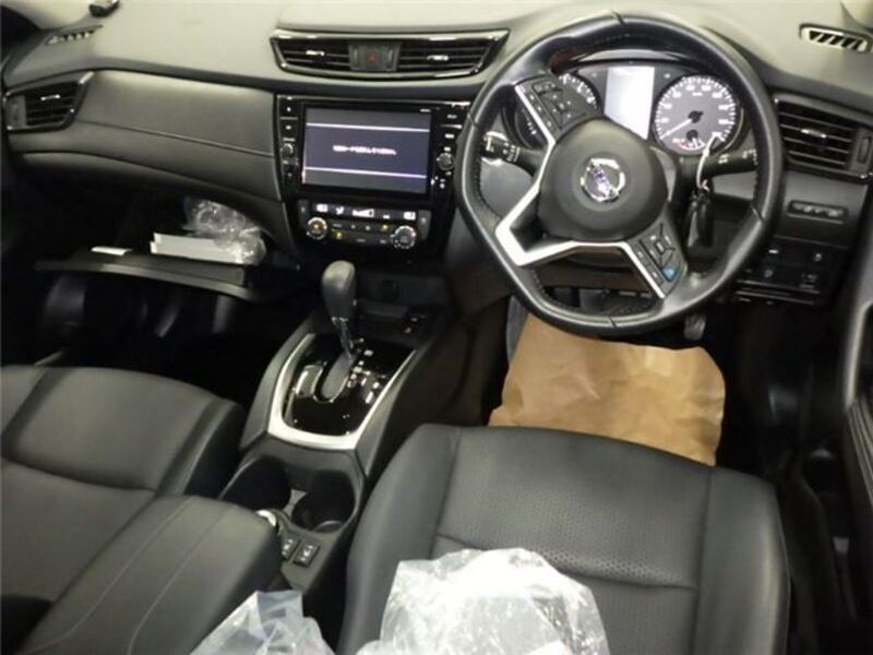 X-TRAIL