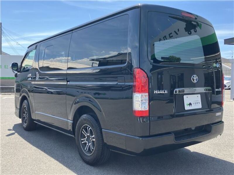 HIACE VAN