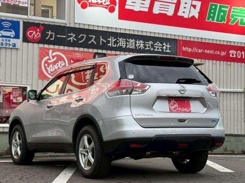 X-TRAIL