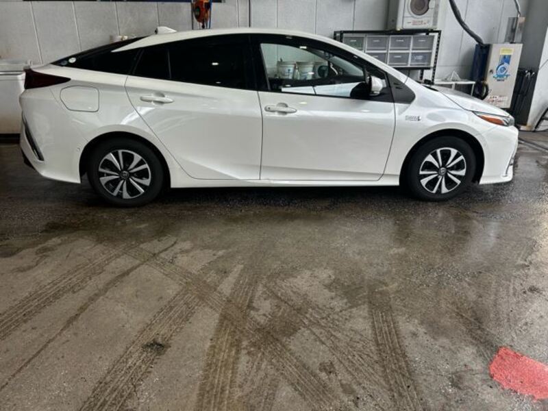 PRIUS PHV