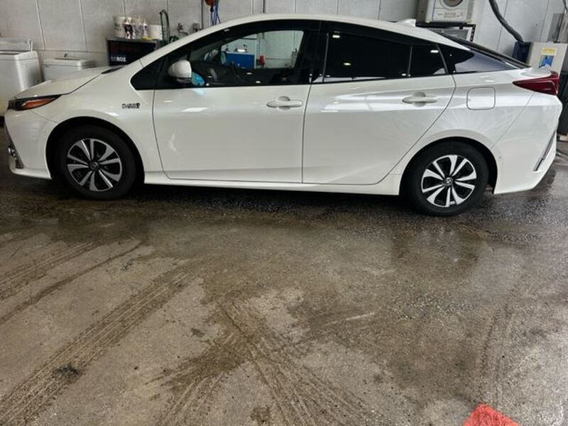 PRIUS PHV