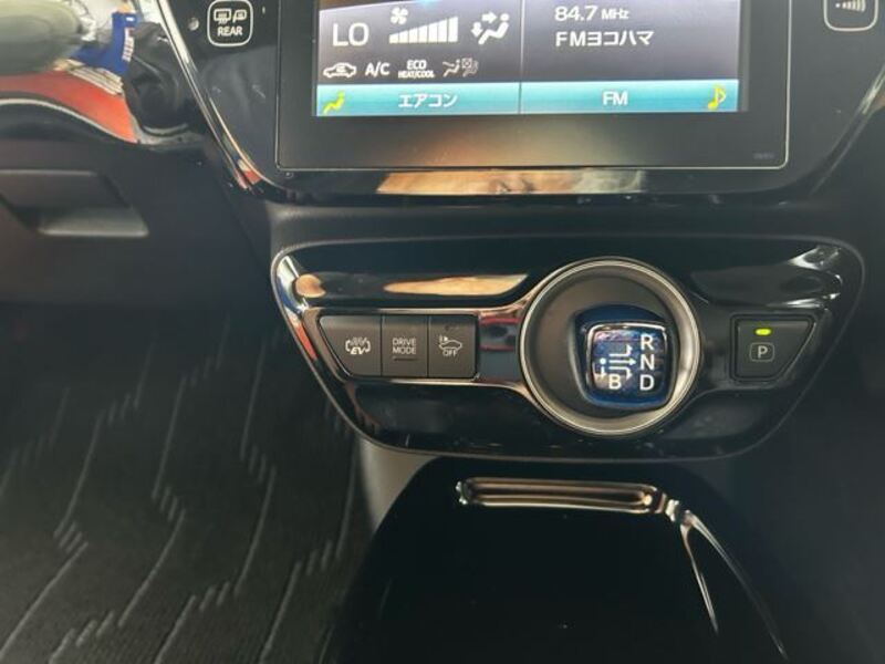 PRIUS PHV