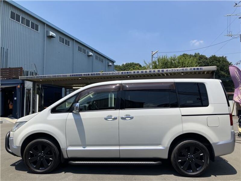 DELICA D5