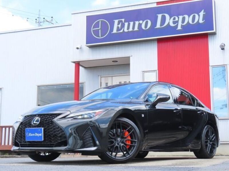 LEXUS IS