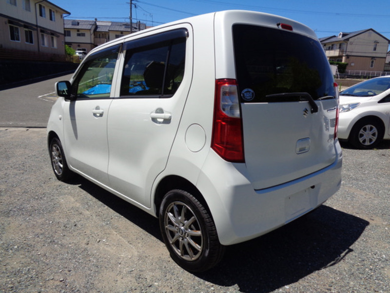 WAGON R