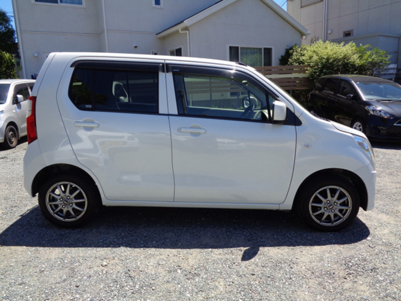 WAGON R