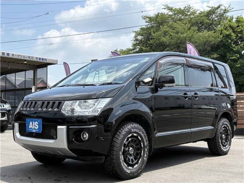 MITSUBISHI DELICA D5