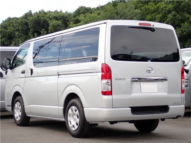 HIACE VAN