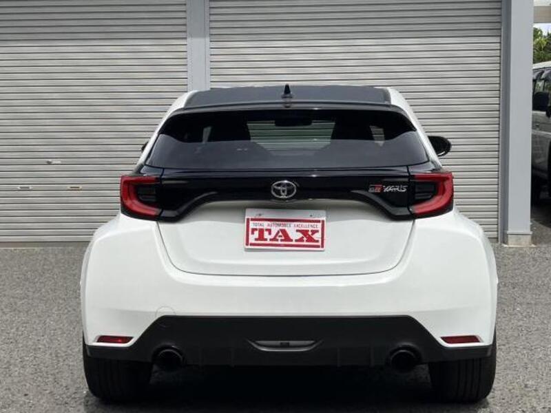 GR YARIS