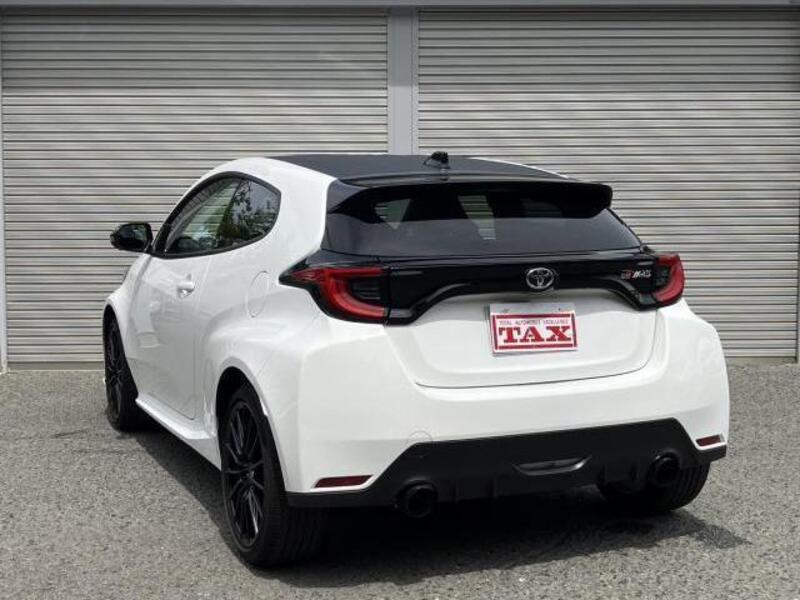 GR YARIS