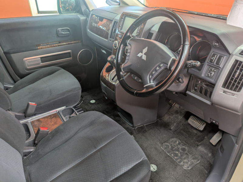 DELICA D5