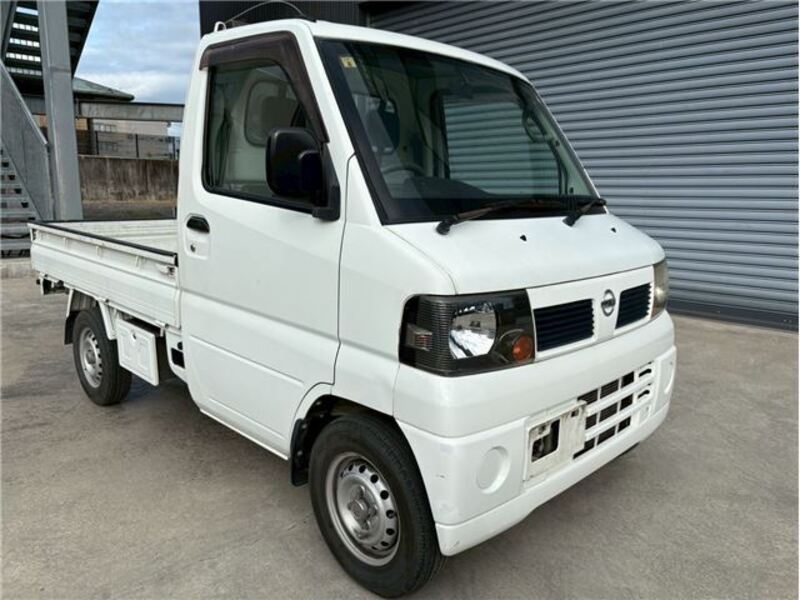 NISSAN CLIPPER TRUCK