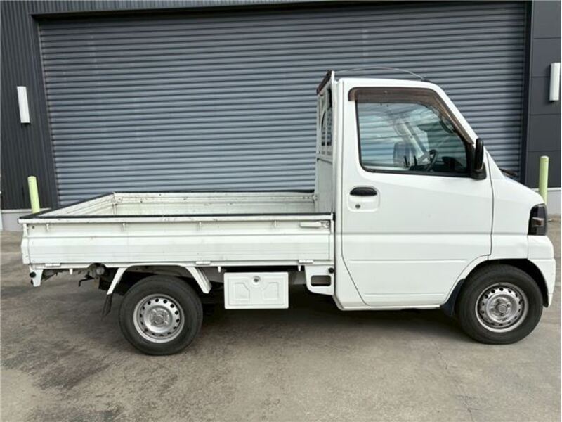 CLIPPER TRUCK