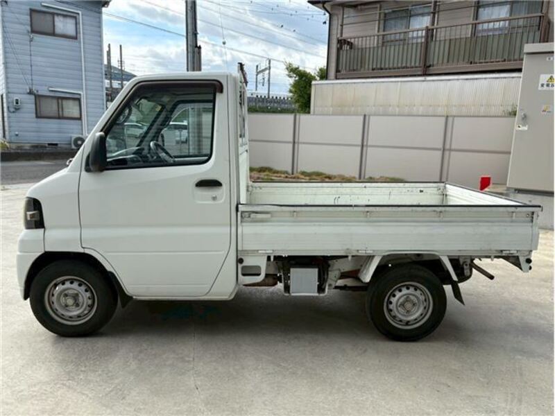 CLIPPER TRUCK