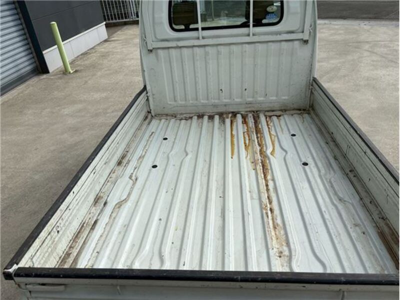 CLIPPER TRUCK