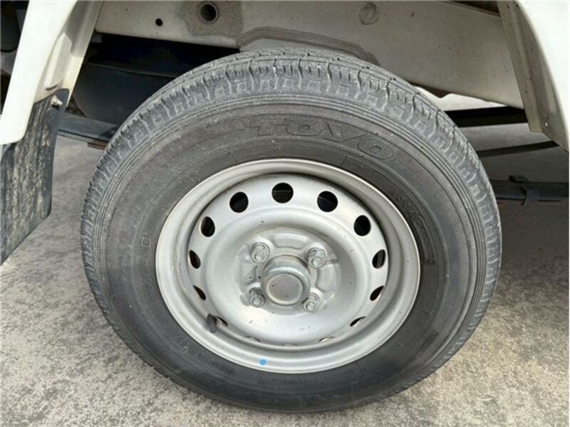 CLIPPER TRUCK