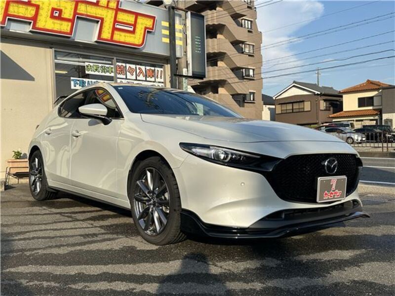 MAZDA3