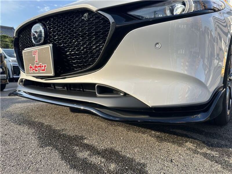 MAZDA3