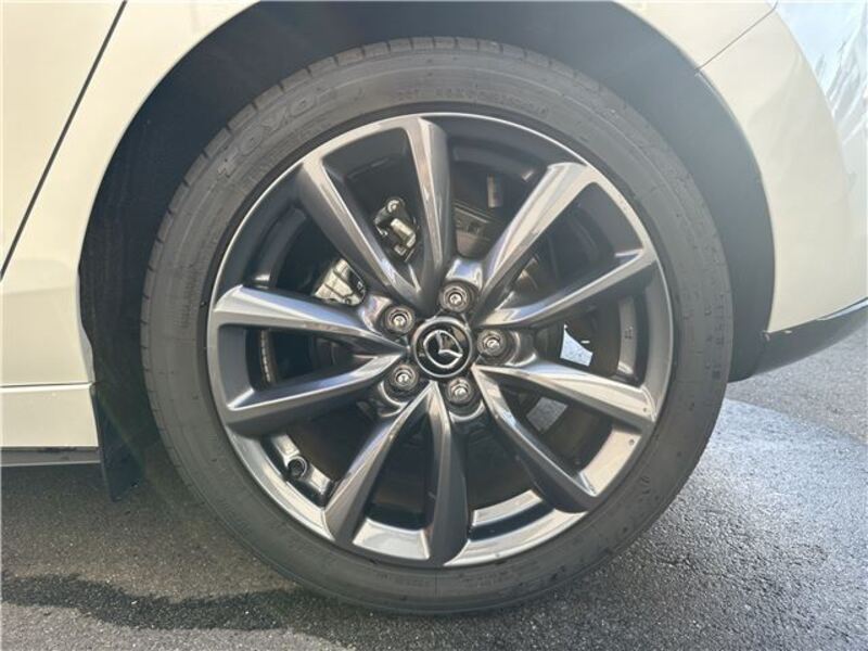 MAZDA3