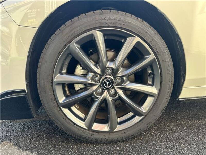 MAZDA3