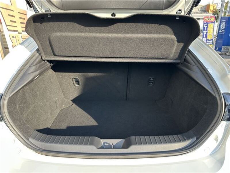 MAZDA3