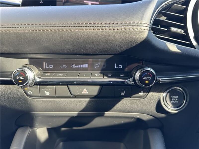 MAZDA3