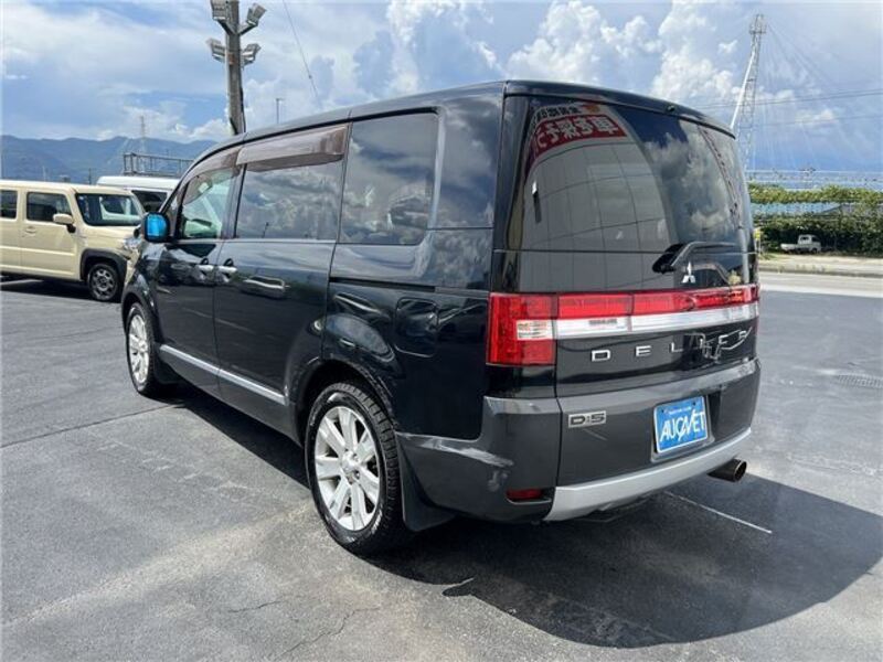 DELICA D5