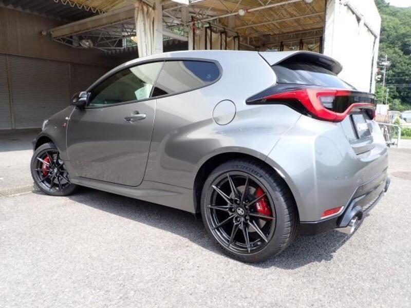 GR YARIS