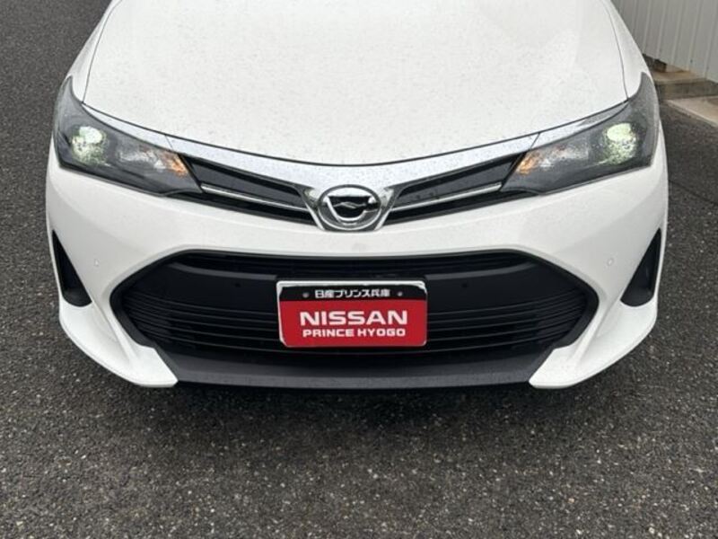 COROLLA AXIO