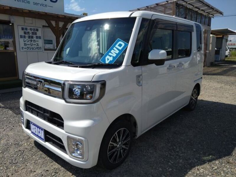 DAIHATSU WAKE