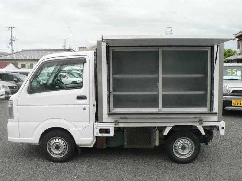 CARRY TRUCK