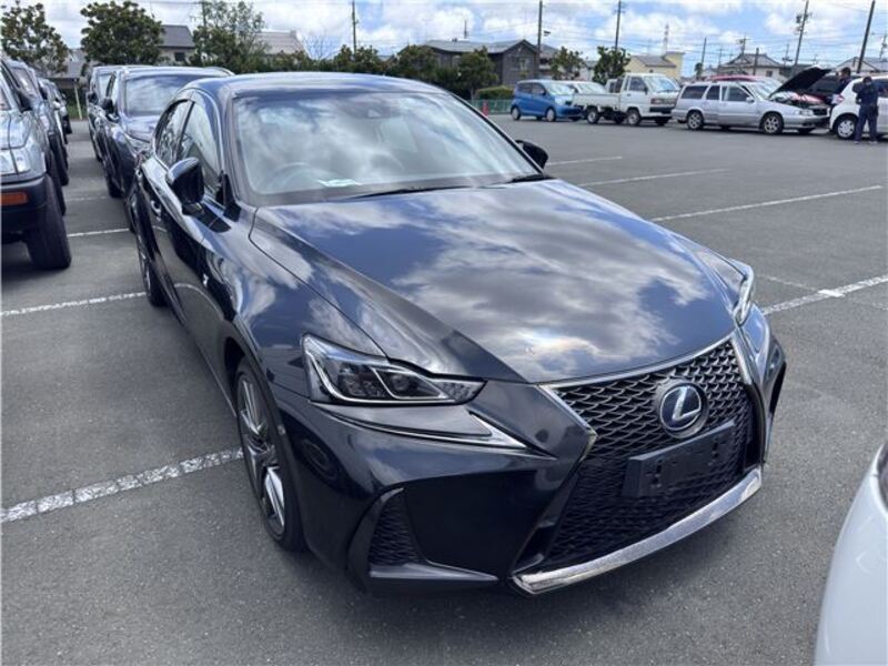 LEXUS IS