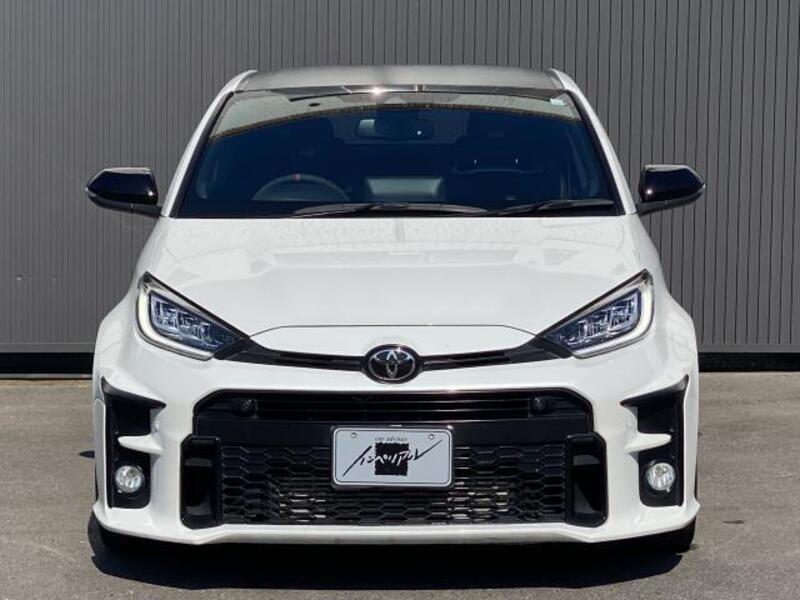GR YARIS