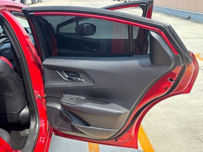 PRIUS PHV